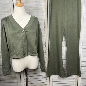COLSIE Knit Loungewear/Pajama Set Flare Pants/Cropped Button Down Top Olive-L